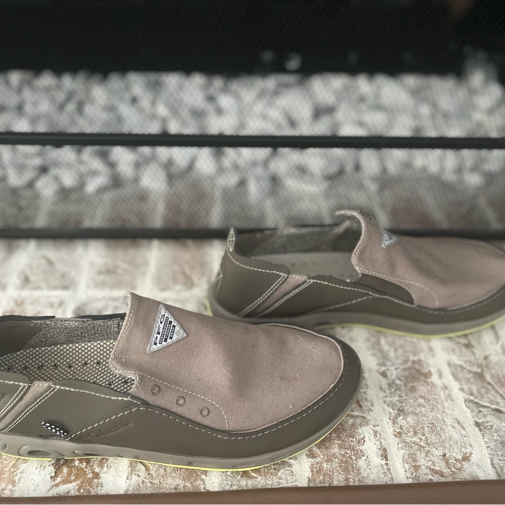 Columbia Men's Loafers in Brown and Tan